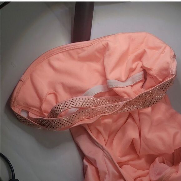 Vince Camuto PINK One-Piece Swimsuit sz 8 - Picture 9 of 11